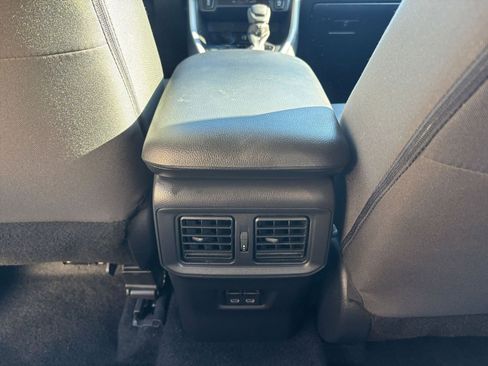 Used 2025 Toyota RAV4 XLE image 24