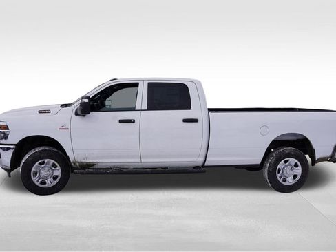 New 2026 RAM 2500 Tradesman AWD/4WD image 6