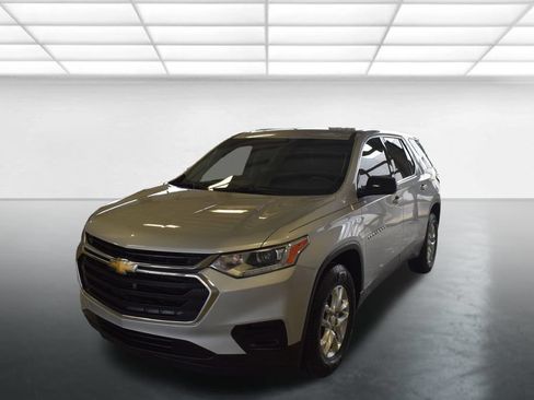 Used 2019 Chevrolet Traverse LS FWD image 5