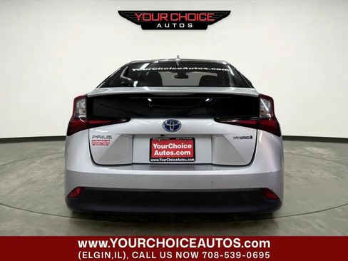 Used 2019 Toyota Prius LE w/ Carpet Mat Package FWD image 4