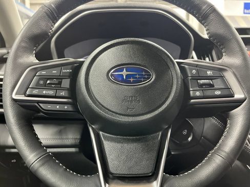Used 2025 Subaru Outback Limited AWD/4WD image 22