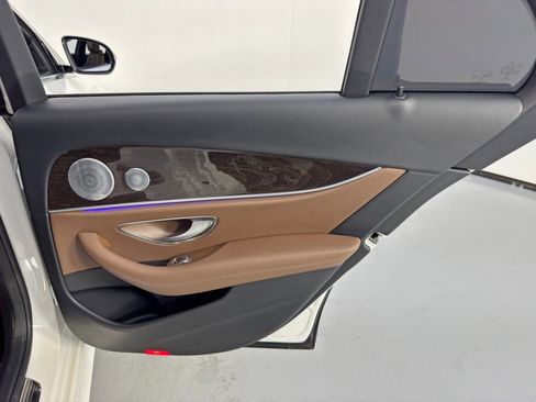 Used 2019 Mercedes-Benz E 300 w/ Premium 1 Package image 39