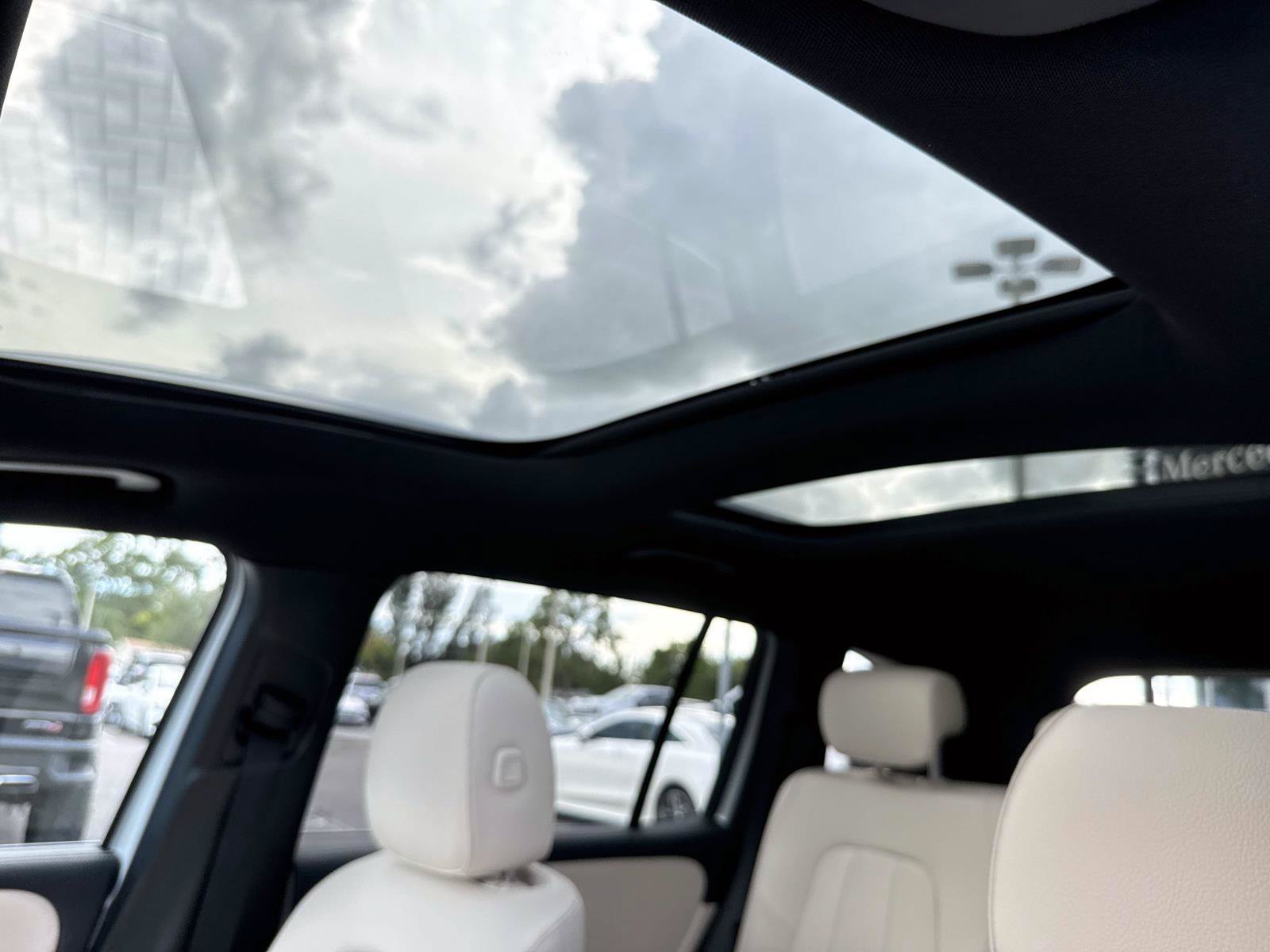 Certified 2025 Mercedes-Benz GLB 250 image 23