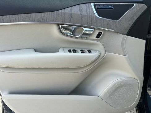 Certified 2025 Volvo XC90 B5 Plus w/ Protection Package Premier AWD/4WD image 16
