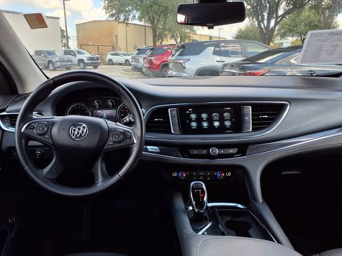 Used 2019 Buick Enclave Essence FWD image 14