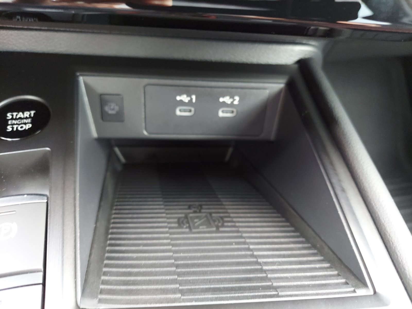 Used 2026 Nissan Kicks SR w/ SR Premium Package FWD image 20