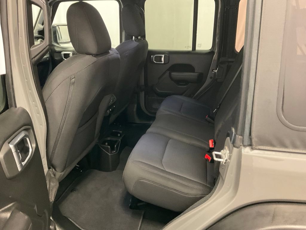 Used 2022 Jeep Wrangler Unlimited Sport AWD/4WD image 32