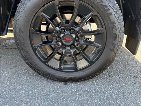 Used 2025 Toyota Tundra Limited w/ TRD Off-Road Package AWD/4WD image 10