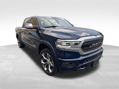 Used 2022 RAM 1500 Limited w/ Body-Colour Bumper Group AWD/4WD image 3
