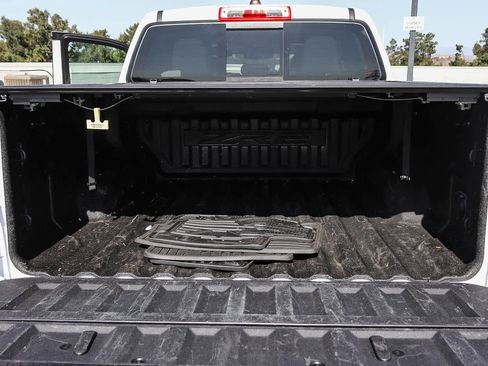 Used 2024 Chevrolet Colorado ZR2 w/ Technology Package AWD/4WD image 29
