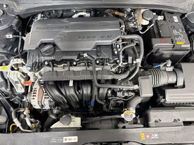 Used 2023 Hyundai Elantra SEL w/ Cargo Package FWD image 38