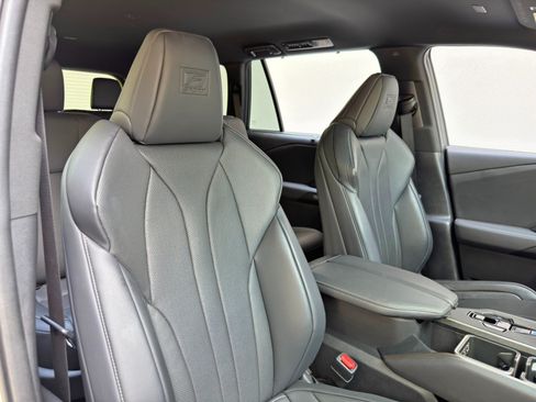 Used 2024 Lexus TX 500h AWD w/ Technology Package image 40