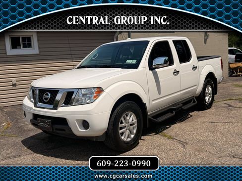Used 2016 Nissan Frontier SV AWD/4WD image 1