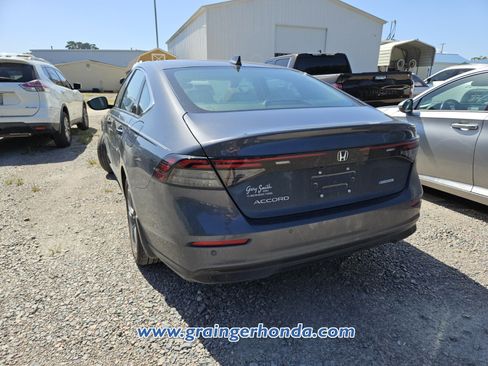 Certified 2024 Honda Accord EX-L image 9