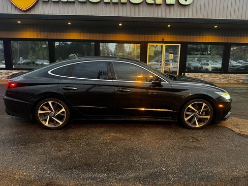 Used 2021 Hyundai Sonata SEL Plus w/ Tech Package image 3