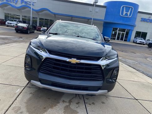 Used 2020 Chevrolet Blazer LT FWD image 3