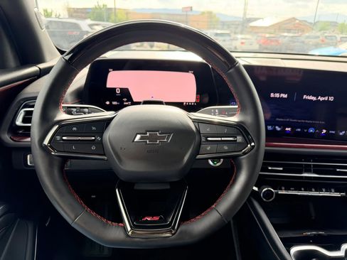 Used 2024 Chevrolet Traverse RS image 13