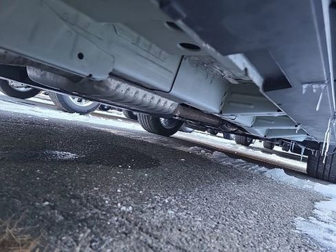 Used 2024 GMC Terrain SLE w/ Driver Convenience Package image 18