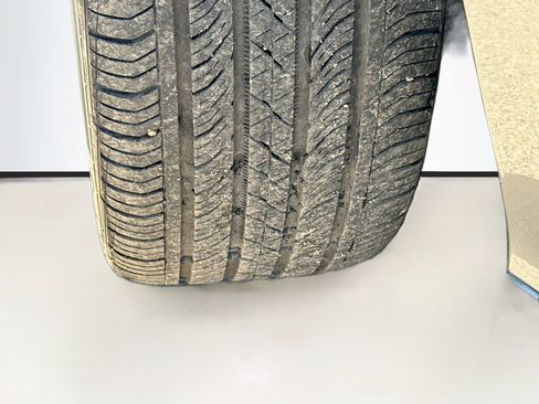 Used 2025 Toyota Camry SE image 42