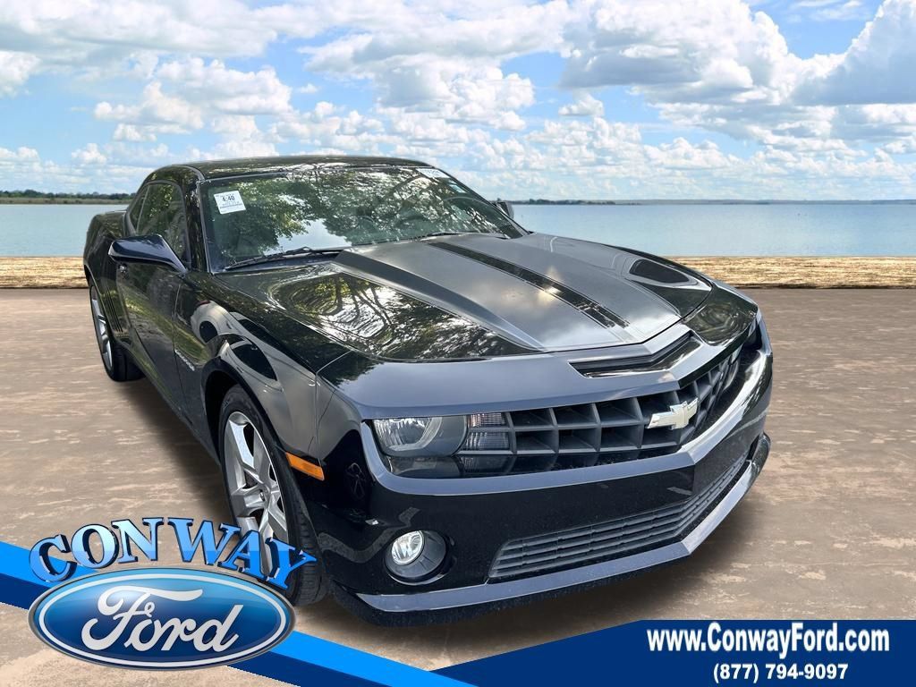 Used 2010 Chevrolet Camaro SS RWD image 1