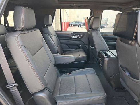 Used 2024 Chevrolet Tahoe High Country w/ Advanced Technology Package image 28