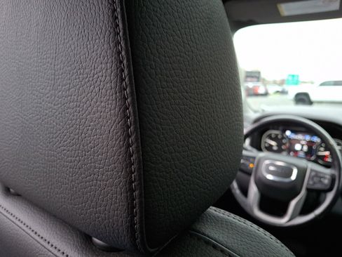 Certified 2022 GMC Sierra 2500 Denali w/ Denali Ultimate Package image 13