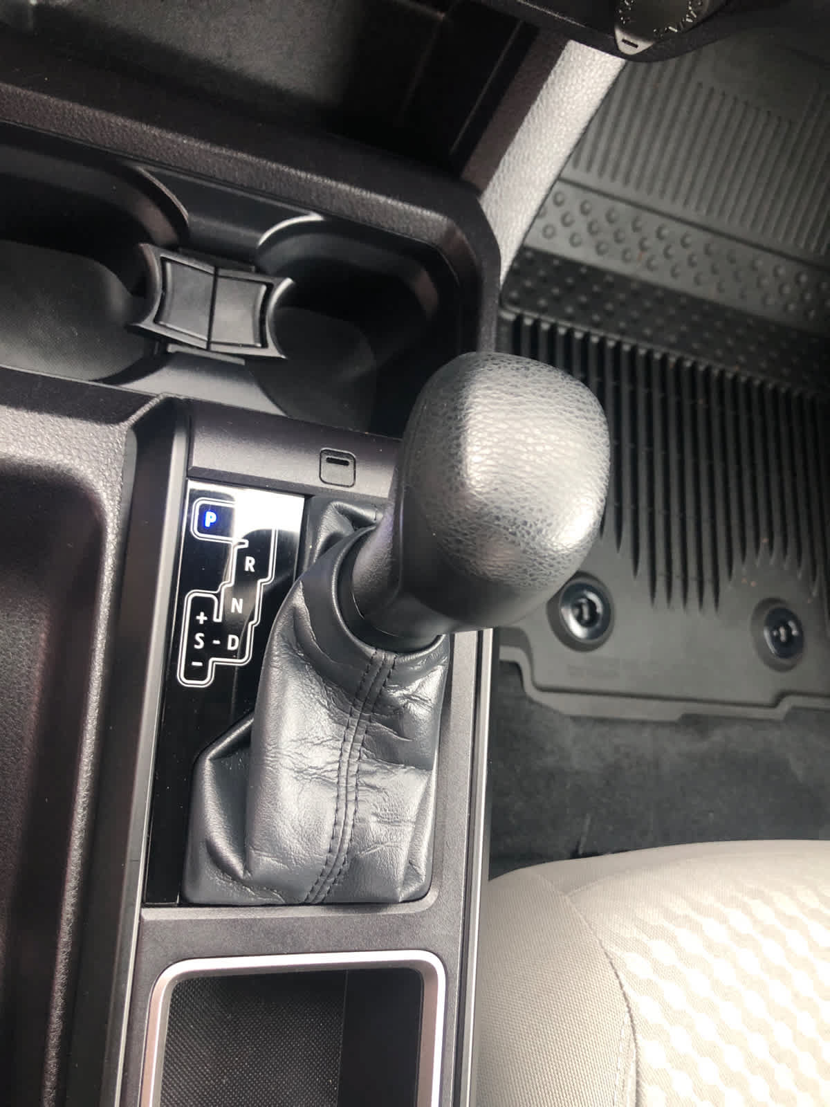 Certified 2022 Toyota Tacoma SR RWD image 13