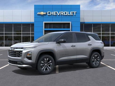 New 2026 Chevrolet Equinox LT w/ Convenience Package II image 2