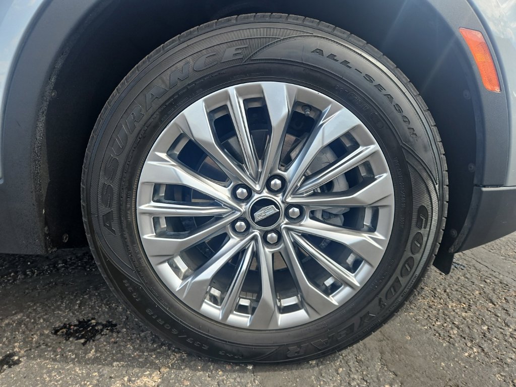 Used 2025 Cadillac XT4 Premium Luxury AWD/4WD image 10