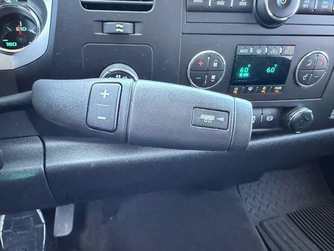 Used 2013 Chevrolet Silverado 2500 LT w/ Interior Plus Package AWD/4WD image 28