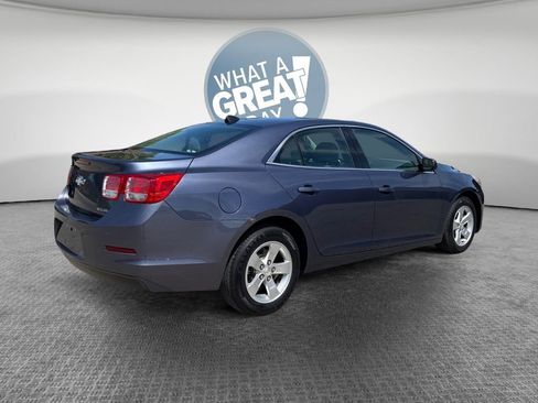 Used 2013 Chevrolet Malibu LS FWD image 3