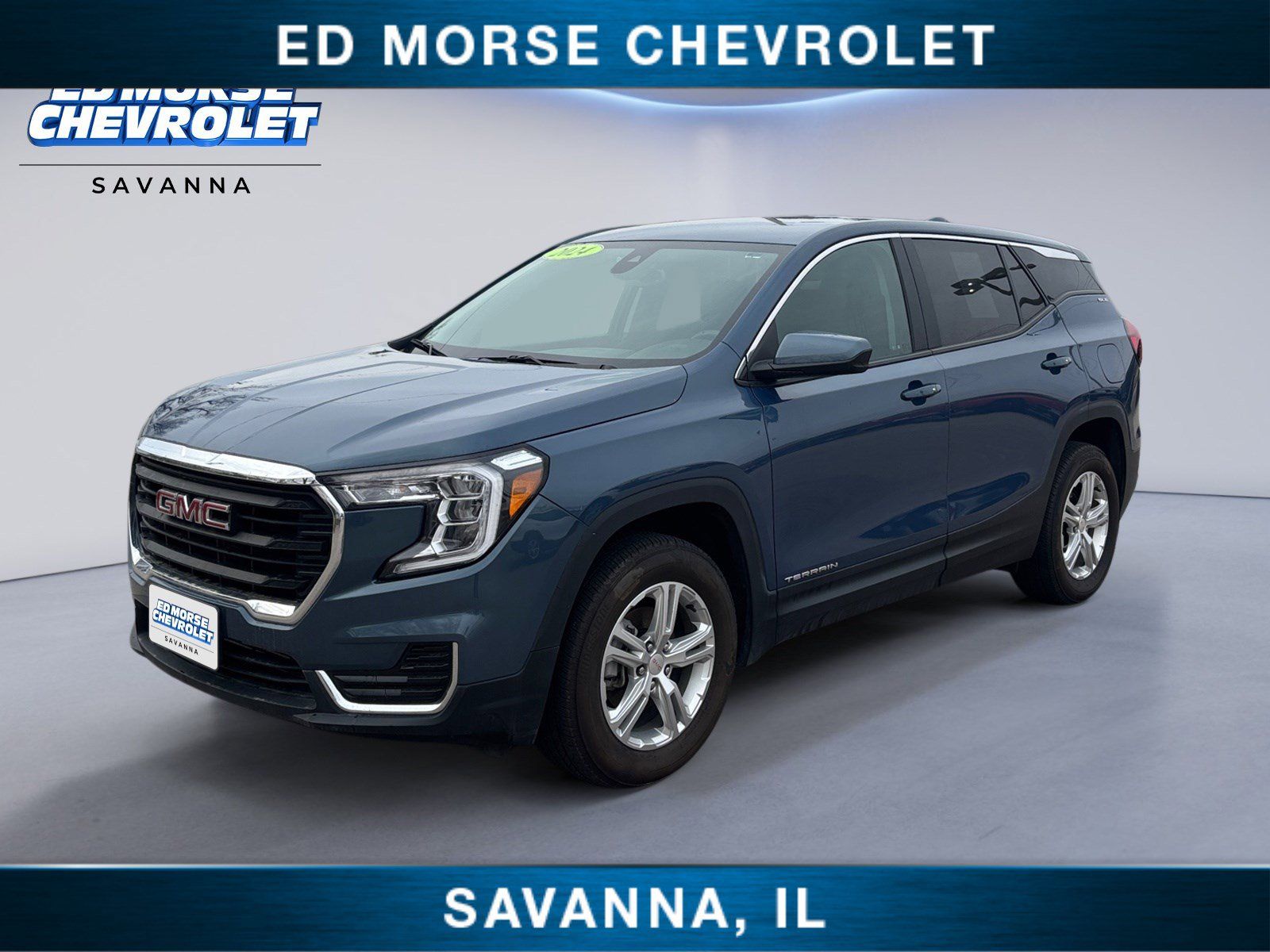 Used 2024 GMC Terrain SLE AWD/4WD image 1