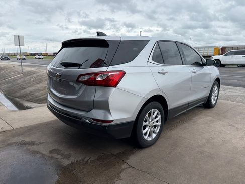 Used 2018 Chevrolet Equinox LT FWD image 18