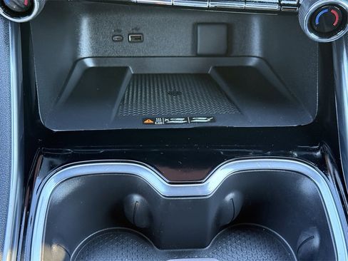 Used 2024 Chevrolet Traverse RS w/ LPO, Floor Liner Package image 20