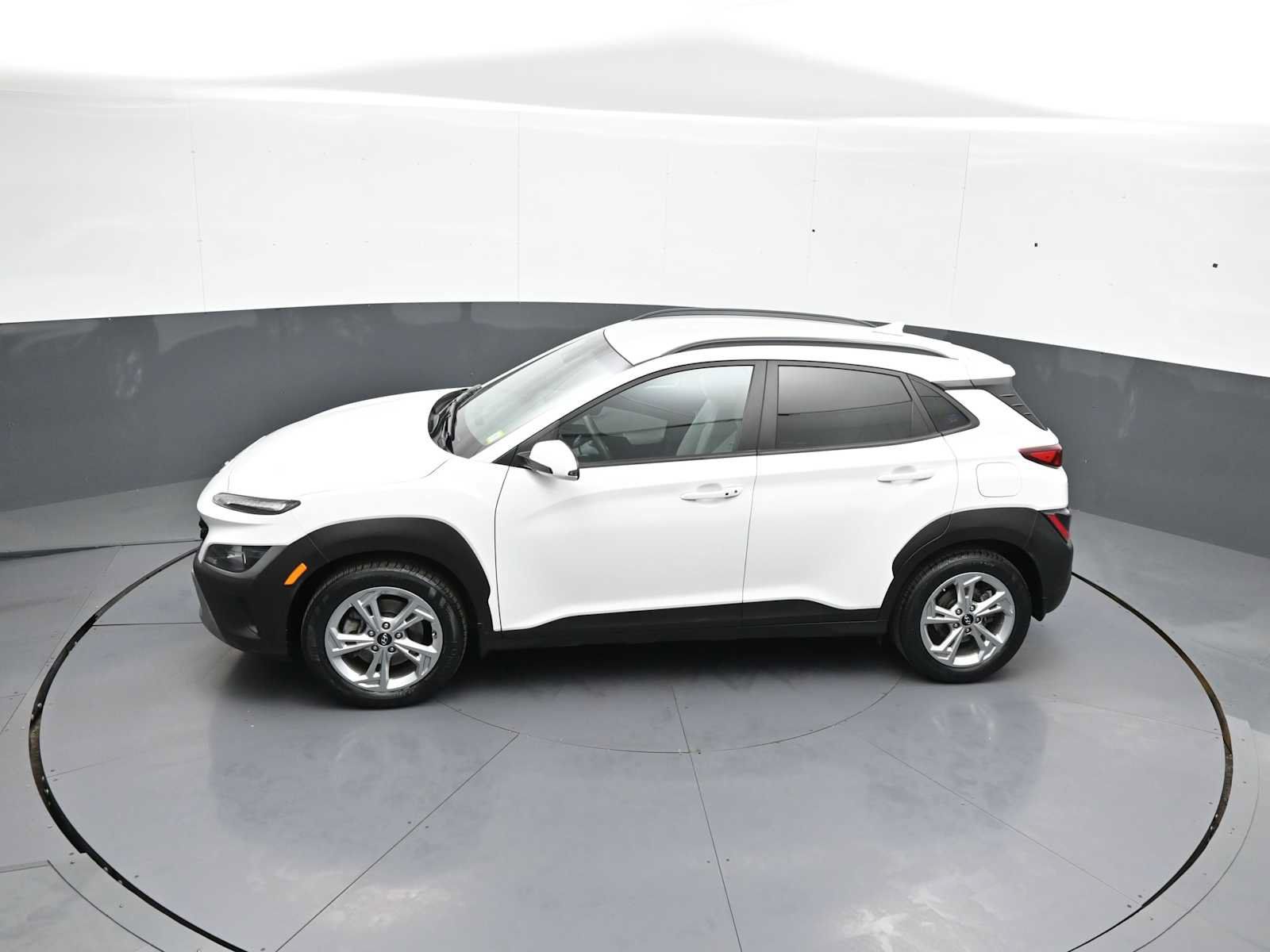 Certified 2023 Hyundai Kona SEL AWD/4WD image 38