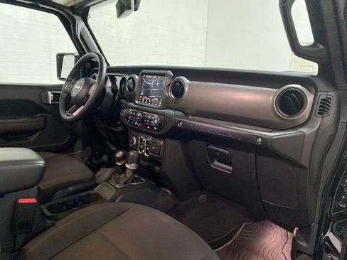 Used 2023 Jeep Wrangler Unlimited w/ Sun & Screen Package AWD/4WD image 23