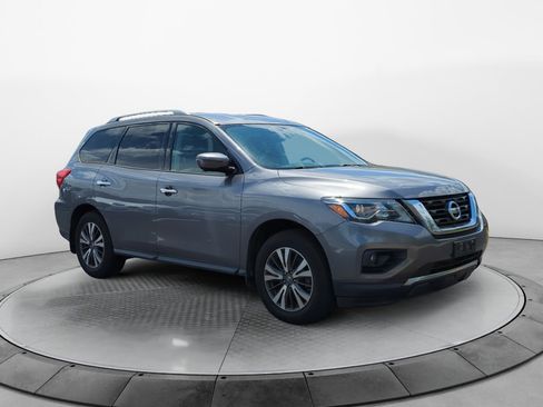 Used 2017 Nissan Pathfinder SL AWD/4WD image 1
