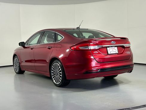 Used 2017 Ford Fusion Titanium image 5