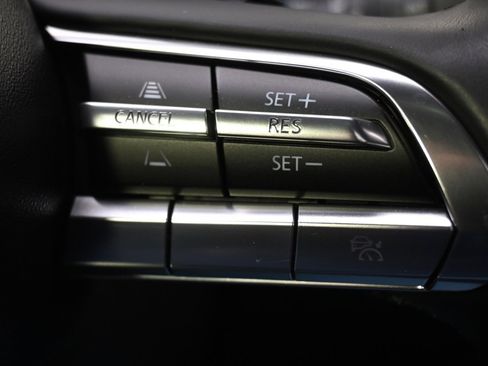 Used 2020 MAZDA MAZDA3 Hatchback w/ Premium Package image 36