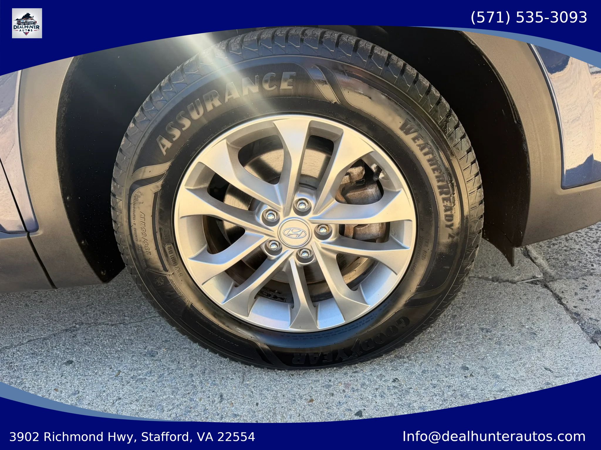 Used 2019 Hyundai Santa Fe SE AWD/4WD image 7