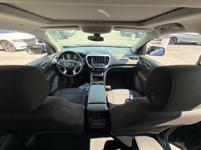Used 2023 GMC Acadia SLE w/ Driver Convenience Package FWD image 36