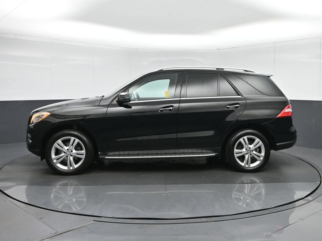 Used 2015 Mercedes-Benz ML 250 BlueTEC 4MATIC image 4