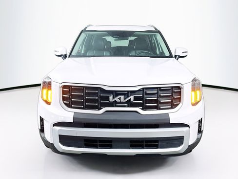 Used 2025 Kia Telluride S FWD image 2