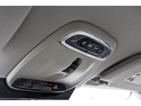 Used 2016 Volvo XC90 T6 Momentum w/ Momentum Plus Package image 25