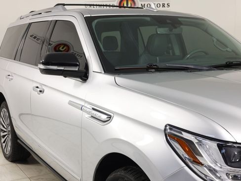 Used 2018 Lincoln Navigator Reserve w/ Technology Package AWD/4WD image 39