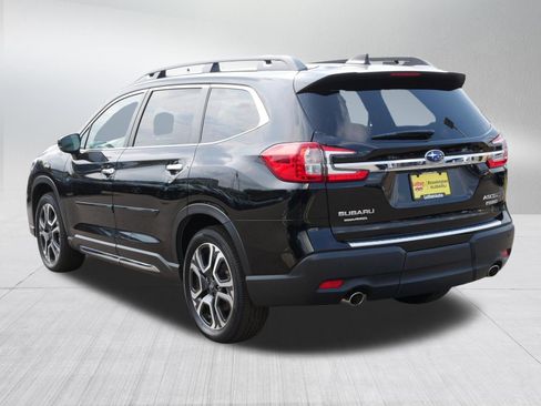 Certified 2025 Subaru Ascent Touring AWD/4WD image 5