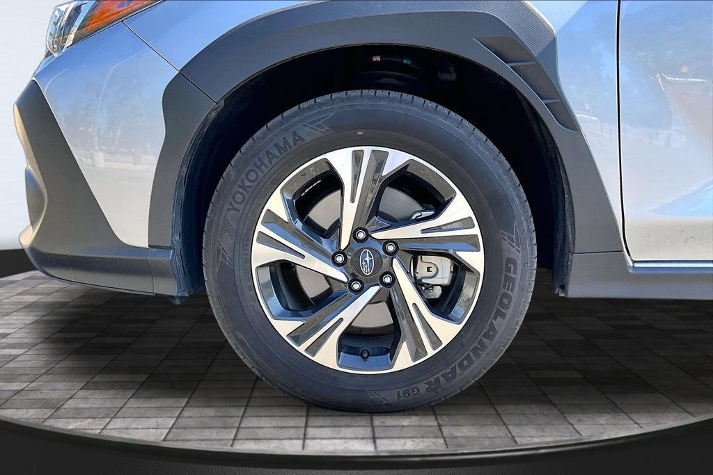 Used 2025 Subaru Crosstrek 2.5i Premium AWD/4WD image 30