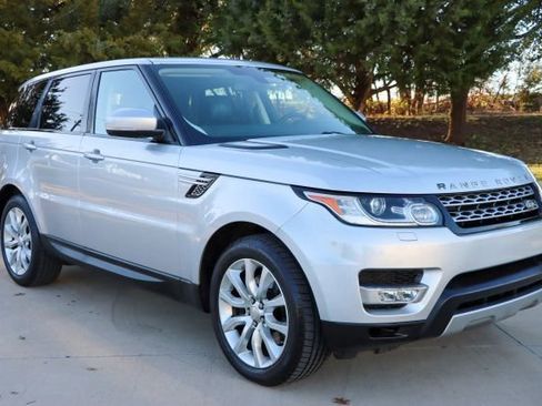 Used 2014 Land Rover Range Rover Sport HSE image 4