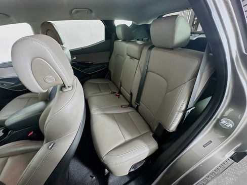 Used 2017 Hyundai Santa Fe Sport image 27