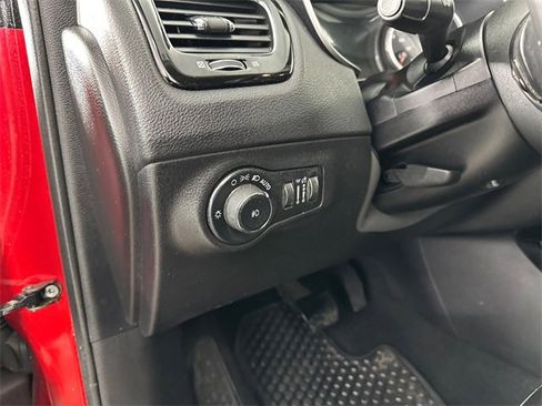 Certified 2021 Jeep Compass Latitude image 20